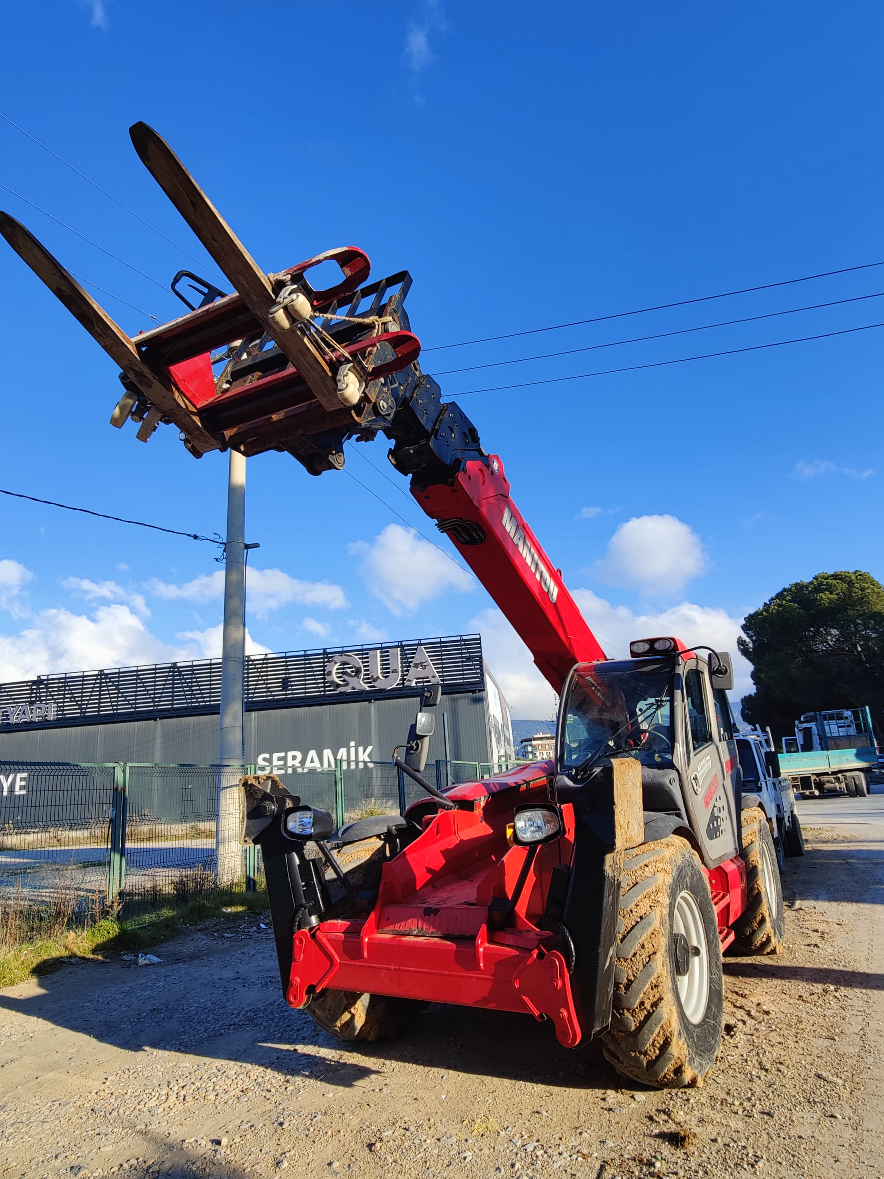 İzmir Manitou kiralama ekipmanları genel görünüm